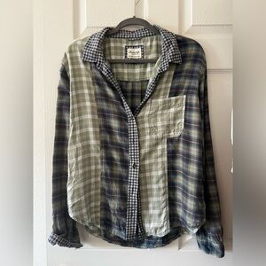 American Eagle Outfitters Green and Blue Casual Button Down Shirt